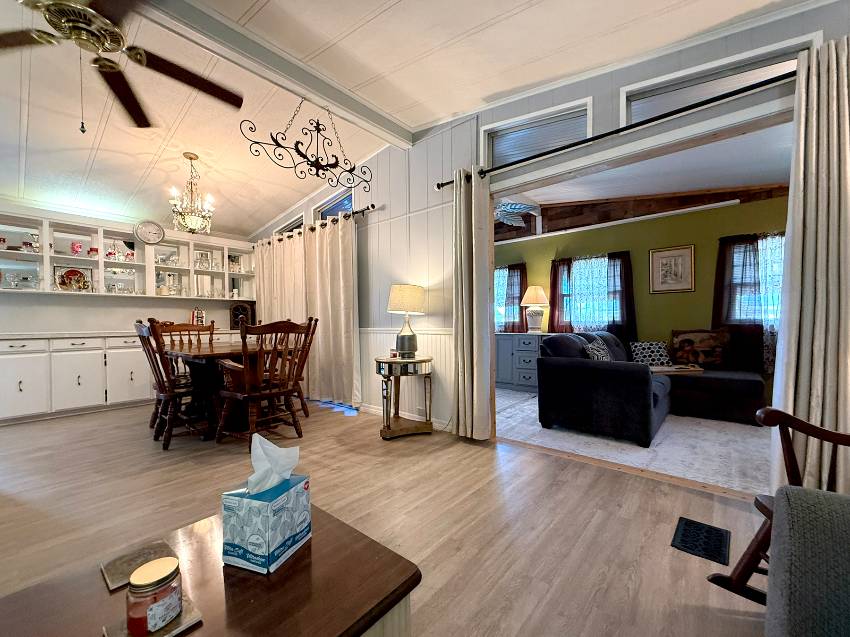 7204 Lakeshore Dr a Ellenton, FL Mobile or Manufactured Home for Sale